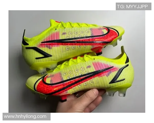 球星穿假足球鞋现象解析与影响对足球品牌形象的挑战 球星穿假足球鞋现象解析与影响对足球品牌形象的挑战