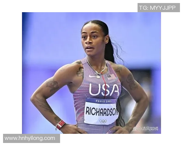 荷兰女足天才球员引领风潮 赛场上她的美丽与实力并存 荷兰女足天才球员引领风潮 赛场上她的美丽与实力并存